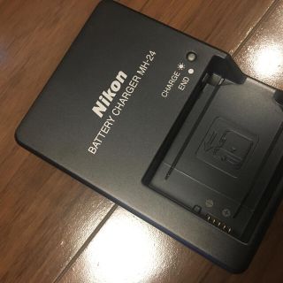 ニコン(Nikon)のNikon ニコン バッテリーチャージャー MH-24(その他)