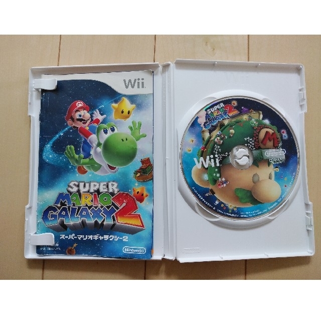 Wii(ウィー)の【値下げ】Wii マリオソフト 2本セット エンタメ/ホビーのゲームソフト/ゲーム機本体(家庭用ゲームソフト)の商品写真