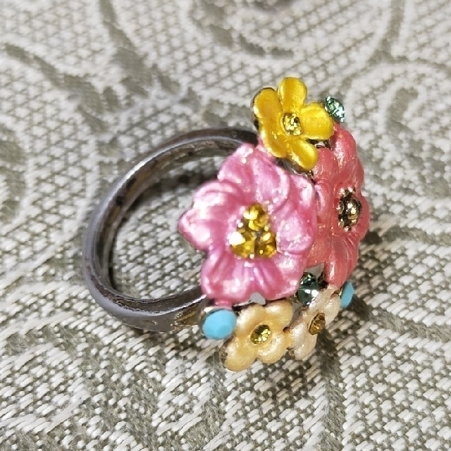 ♡フラワー♡  ブーケ リング レディースのアクセサリー(リング(指輪))の商品写真