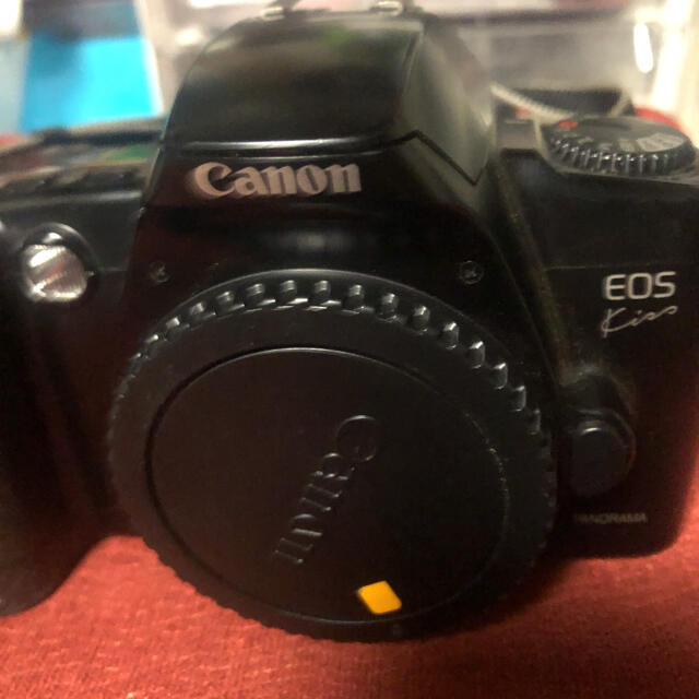 Canon(キヤノン)のCanon EOS Kiss スマホ/家電/カメラのカメラ(フィルムカメラ)の商品写真