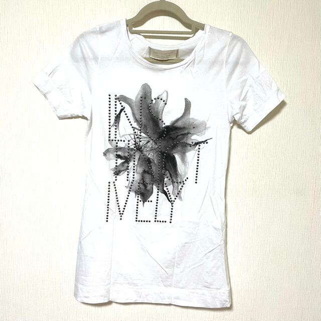 ZARA(ザラ)のZARA ザラTシャツ　トップス　半袖　柄付き　プリント　夏 レディースのトップス(Tシャツ(半袖/袖なし))の商品写真