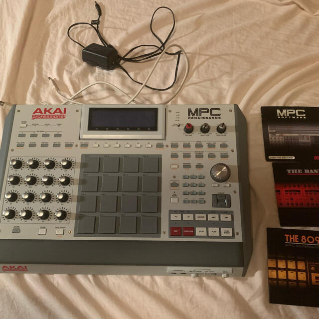 MPC renaissance 送料込み(箱だけなし、付属品全てあり) 楽器のDTM/DAW(MIDIコントローラー)の商品写真