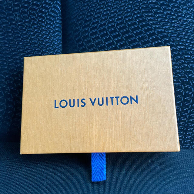 Louis vuitton fragment カラナビ