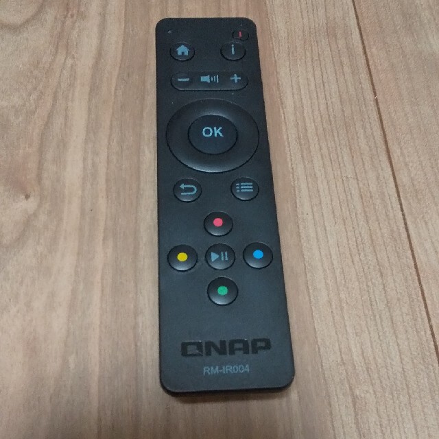 QNAP RM-IR004 remote control スマホ/家電/カメラのPC/タブレット(PC周辺機器)の商品写真