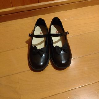 ハルタ(HARUTA)の★専用 HARUTA KIDS キッズ  黒19㎝  リボンクリップ付き(フォーマルシューズ)