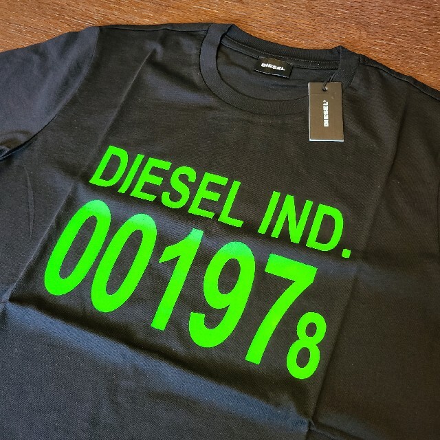 DIESEL(ディーゼル)の値下げ！新品DIESEL Tシャツ メンズのトップス(Tシャツ/カットソー(半袖/袖なし))の商品写真