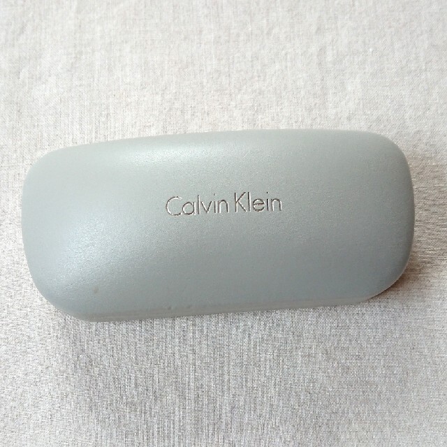 Calvin Klein(カルバンクライン)のカルバンクライン(Calvin Klein) サングラスケース  レディースのファッション小物(サングラス/メガネ)の商品写真