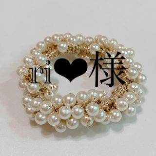 新品　大人気　パールヘアゴム　シュシュ　お洒落　ベージュ　結婚式　韓国風(ヘアゴム/シュシュ)