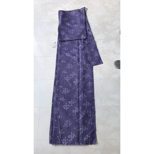 洗える着物 袷着物 新品未使用 しつけ糸付き 青紫 レディースの水着/浴衣(着物)の商品写真