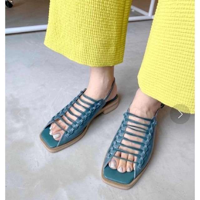 Ameri VINTAGE(アメリヴィンテージ)のAmeri【未使用品】BUNDLING SANDAL レディースの靴/シューズ(サンダル)の商品写真