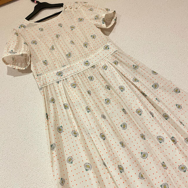 もここ様専用⭐︎フランシュリッペのパールぼたんとひまわりとドット柄のワンピース 【即出荷】 4407円引き もここ様専用
