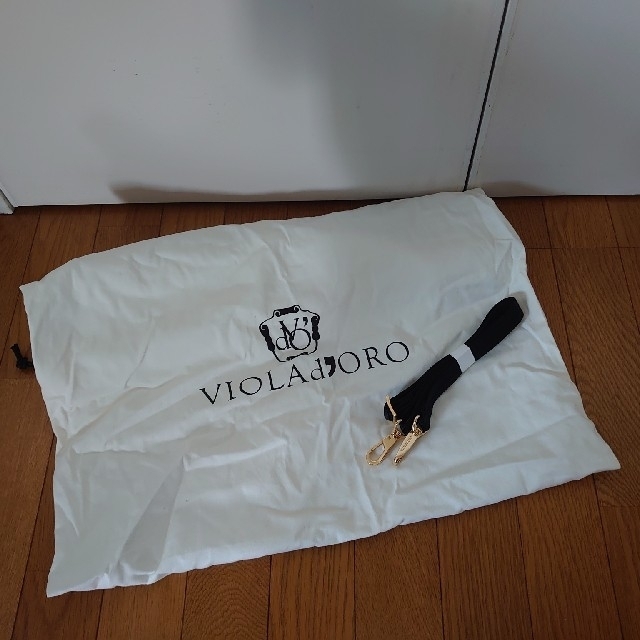 BEAMS(ビームス)のBerc様専用 VIOLAd'ORO V-2058 エナメルトートバック レディースのバッグ(トートバッグ)の商品写真