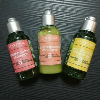 ロクシタン(L'OCCITANE)のロクシタン (ｼｬﾝﾌﾟｰ､ｺﾝﾃﾞｨｼｮﾅｰ､ｼｬﾜｰｼﾞｪﾙ)お泊まりセット(その他)