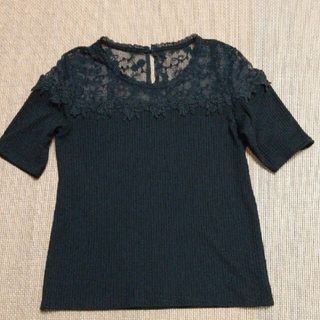 セシルマクビー(CECIL McBEE)のCECIL McBEE トップス(カットソー(半袖/袖なし))