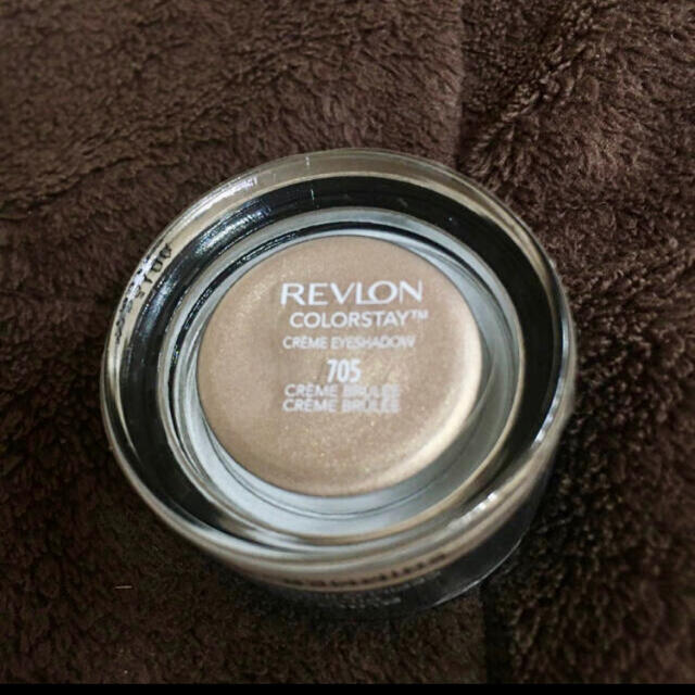 REVLON(レブロン)のレブロン　クリームアイシャドウ　未開封 コスメ/美容のベースメイク/化粧品(アイシャドウ)の商品写真