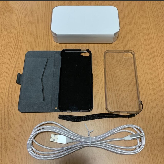 iPod touch(アイポッドタッチ)の【美品】iPod touch 2019年モデル 256GB スマホ/家電/カメラのオーディオ機器(ポータブルプレーヤー)の商品写真
