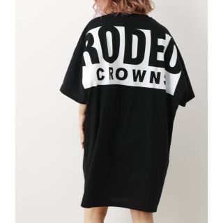 ロデオクラウンズワイドボウル(RODEO CROWNS WIDE BOWL)のビッグボックスロゴTシャツワンピース (ひざ丈ワンピース)