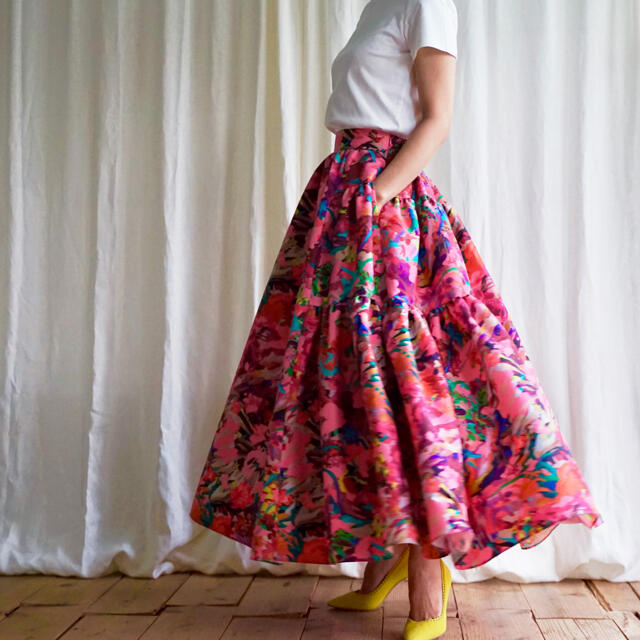 新品】SHE tokyo スカートAlisia flower-connectedremag.com