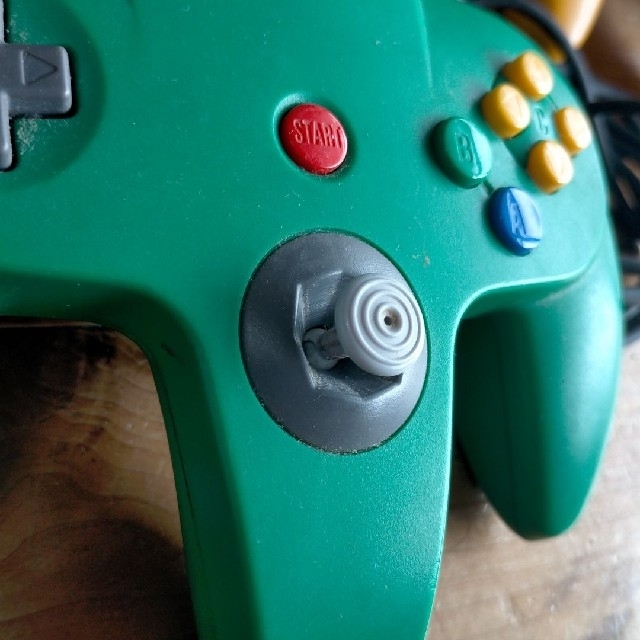 NINTENDO 64(ニンテンドウ64)のニンテンドー64  本体セット エンタメ/ホビーのゲームソフト/ゲーム機本体(家庭用ゲーム機本体)の商品写真