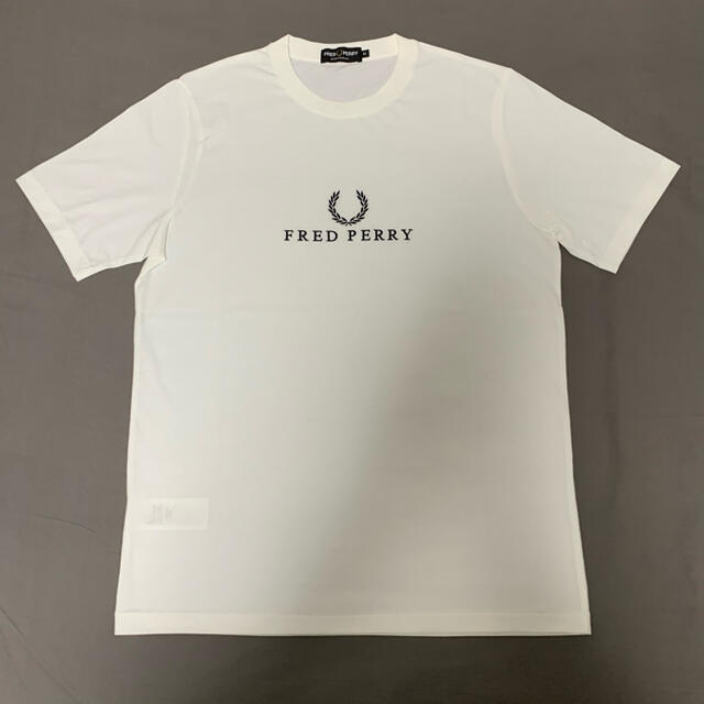 FRED PERRY(フレッドペリー)のFred Perry T-Shirt White フレッド ペリー Tシャツ メンズのトップス(Tシャツ/カットソー(半袖/袖なし))の商品写真