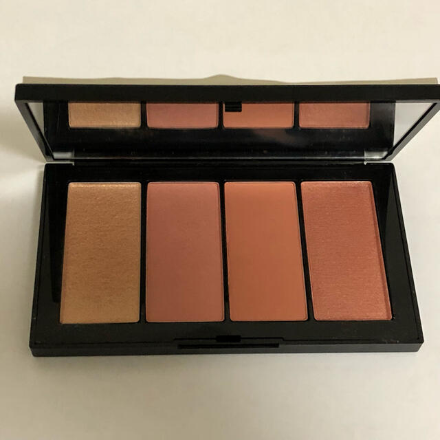 NARS チーク　チークパレット　ホットフィックス