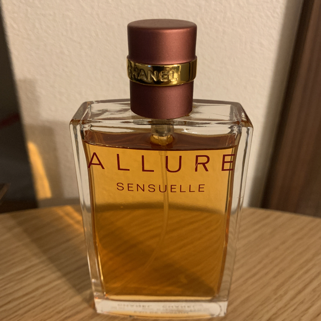 シャネル　香水　ALLURE SENSUELLE