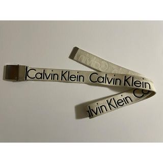 カルバンクライン(Calvin Klein)のカルバンクライン　ベルト　白　ホワイト(ベルト)