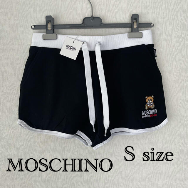 MOSCHINO(モスキーノ)の【新品】MOSCHINOUNDERBEARくまちゃん スウェット ショートパンツ レディースのパンツ(ショートパンツ)の商品写真