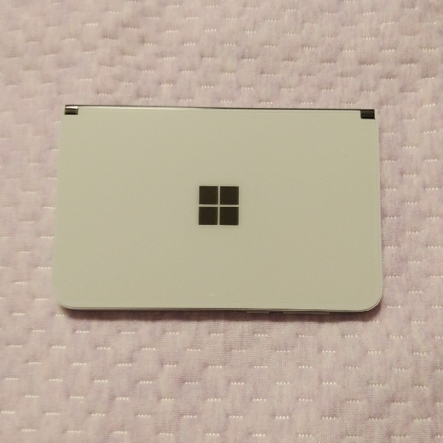 Microsoft(マイクロソフト)のMicrosoft Surface Duo 128GB/6GB  SIMフリー スマホ/家電/カメラのスマートフォン/携帯電話(スマートフォン本体)の商品写真