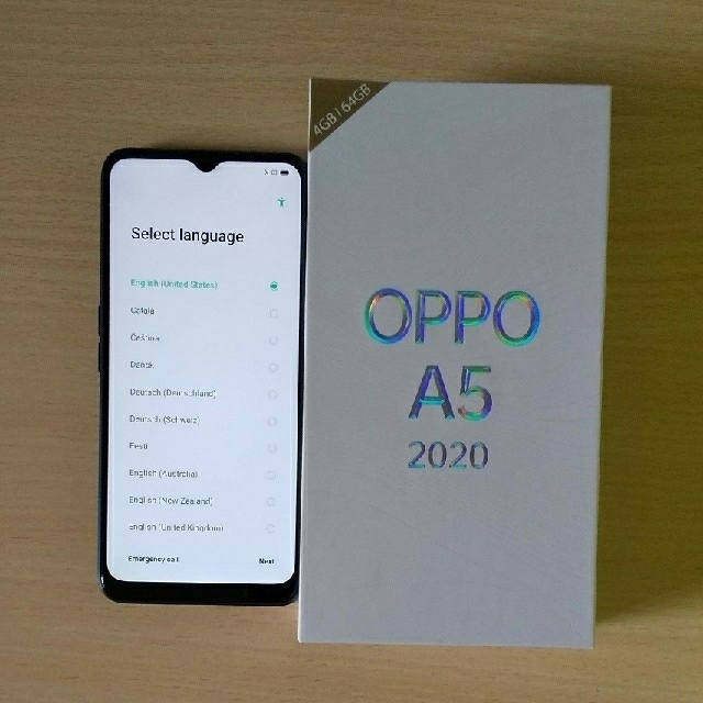 OPPO A5 2020 グリーン ほぼ新品 4カメラSIMフリー4キャリア対応