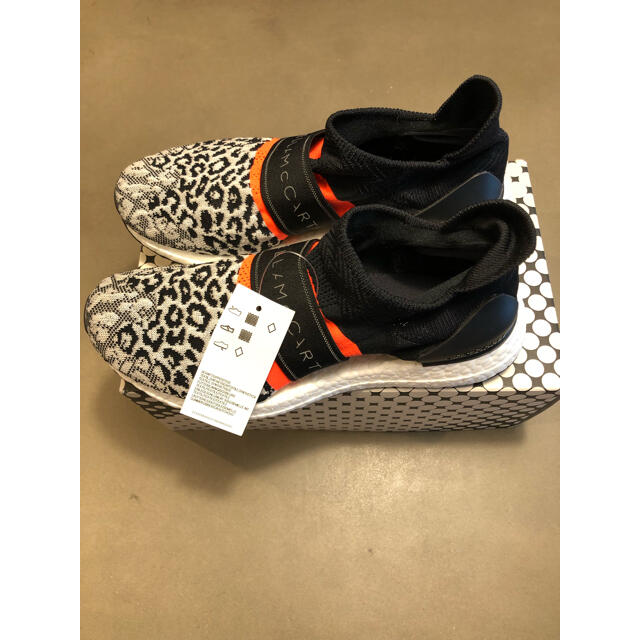 adidas by Stella McCartney(アディダスバイステラマッカートニー)の新品　ステラマッカートニー&アディダス　ウルトラブースト　ニット　スニーカー レディースの靴/シューズ(スニーカー)の商品写真