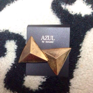 アズールバイマウジー(AZUL by moussy)のAZUL by ピラミッドピアス(ピアス)