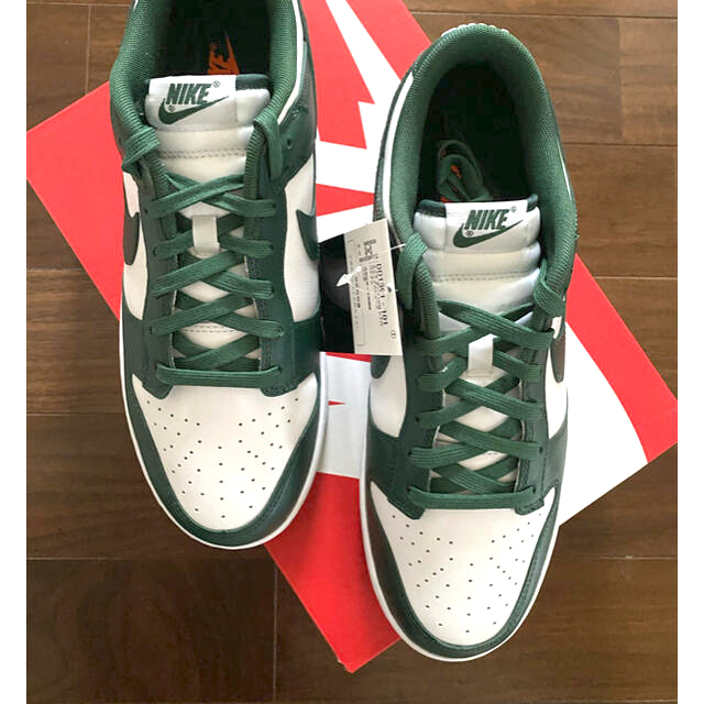 NIKE(ナイキ)のNIKE DUNK LOW Varsity Green メンズの靴/シューズ(スニーカー)の商品写真