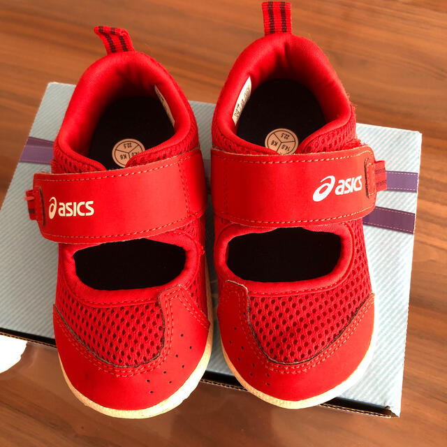 asics(アシックス)のアシックス  サンダル　14センチ キッズ/ベビー/マタニティのベビー靴/シューズ(~14cm)(サンダル)の商品写真