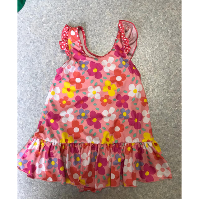 女児１２０の花柄水着 キッズ/ベビー/マタニティのキッズ服女の子用(90cm~)(水着)の商品写真