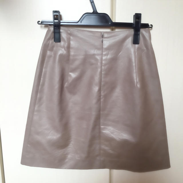 M.deux(エムドゥー)のエムドゥ レザースカート レディースのスカート(ミニスカート)の商品写真