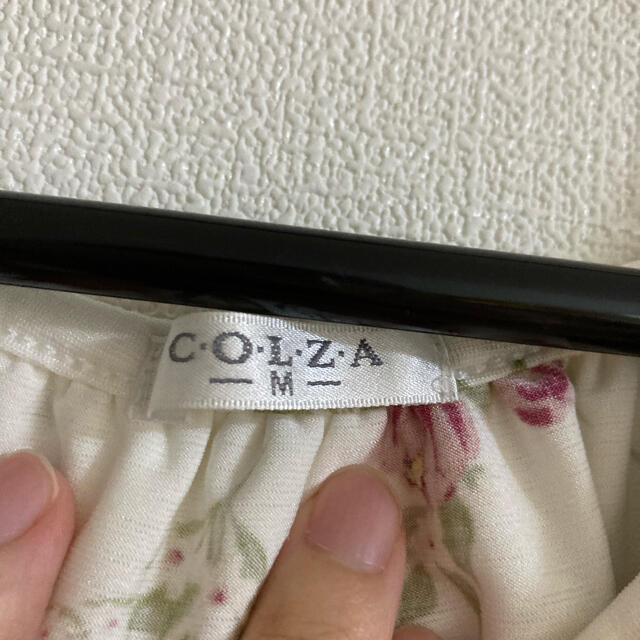 COLZA(コルザ)のフリル付き花柄トップス レディースのトップス(カットソー(半袖/袖なし))の商品写真