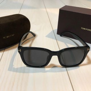 トムフォード(TOM FORD)のトムフォード　サングラス　登坂着用(サングラス/メガネ)