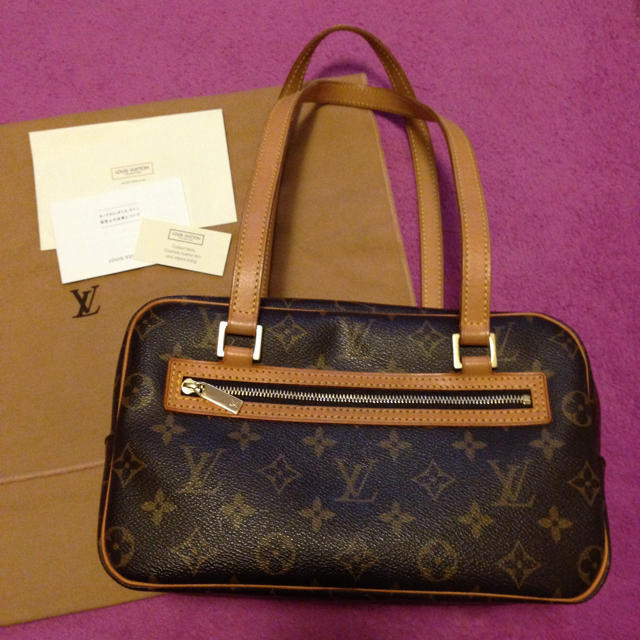LOUIS VUITTON - ルイヴィトン＊シテMM