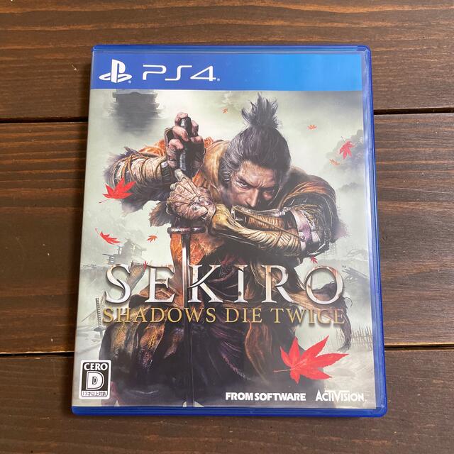 PlayStation4(プレイステーション4)の※U4623様専用※ SEKIRO： SHADOWS DIE TWICE PS4 エンタメ/ホビーのゲームソフト/ゲーム機本体(家庭用ゲームソフト)の商品写真