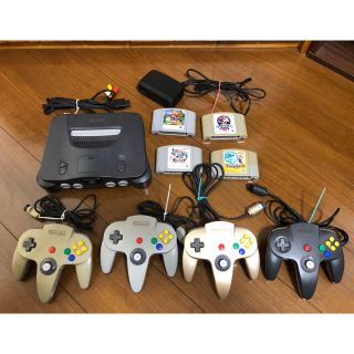 ニンテンドウ64(NINTENDO 64)のニンテンドー64 本体ソフト一式(家庭用ゲーム機本体)