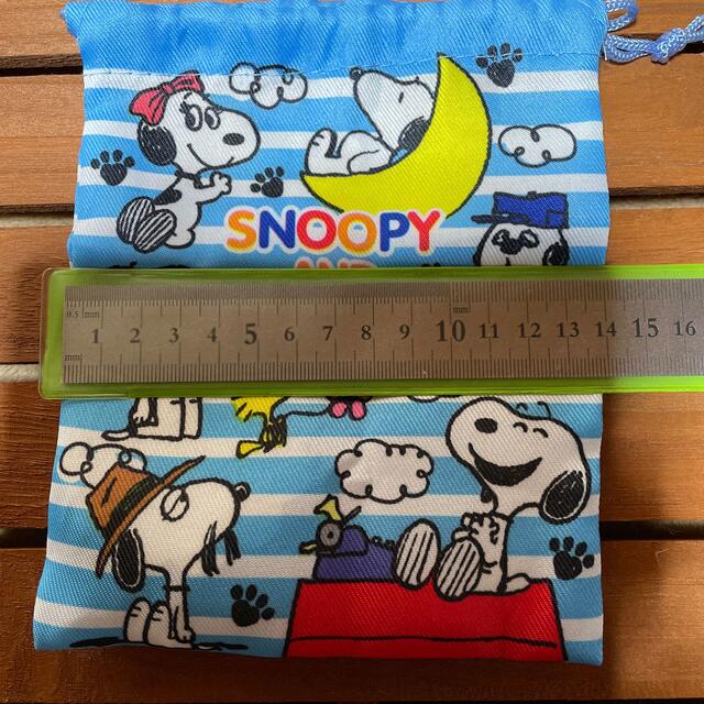 SNOOPY(スヌーピー)のスヌーピー 巾着 エンタメ/ホビーのおもちゃ/ぬいぐるみ(キャラクターグッズ)の商品写真