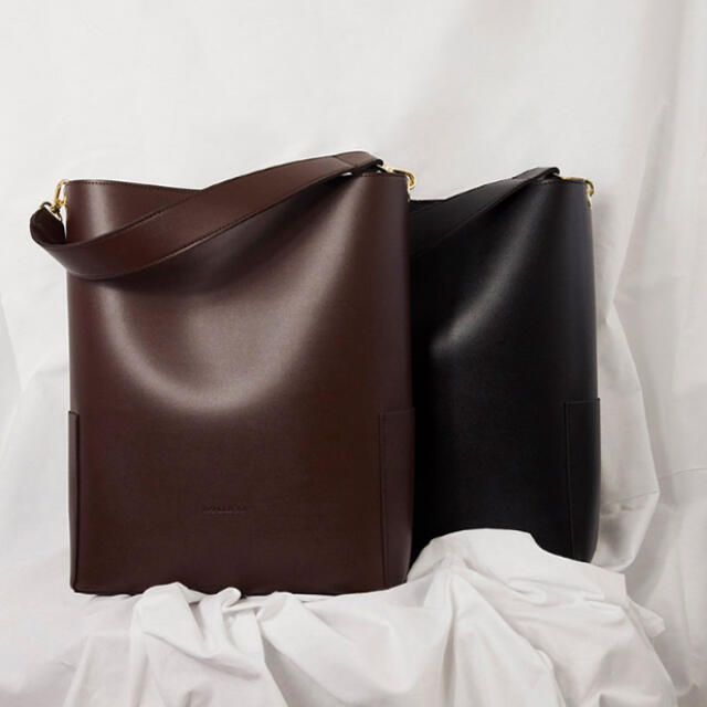 RANDEBOO / ランデブーbucket bag (dark brown)