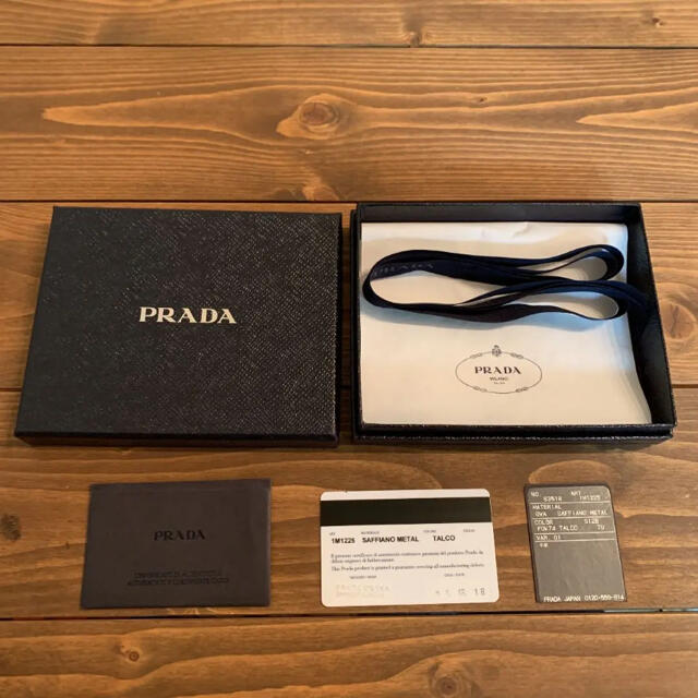 PRADA 財布　ウォレット 6