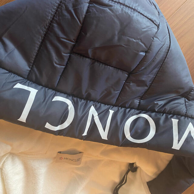 MONCLER(モンクレール)の【Tomo 様専用】MONCLER モンクレール パーカー 14A レディースのトップス(パーカー)の商品写真