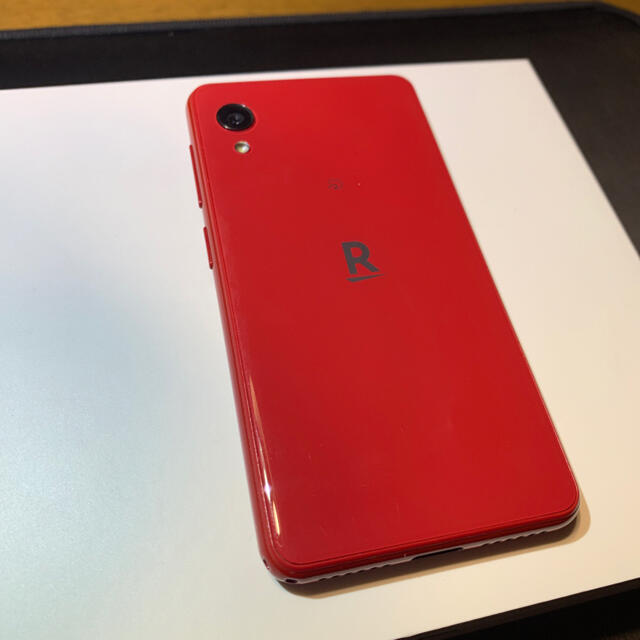 Rakuten(ラクテン)のrakuten mini red スマホ/家電/カメラのスマートフォン/携帯電話(スマートフォン本体)の商品写真