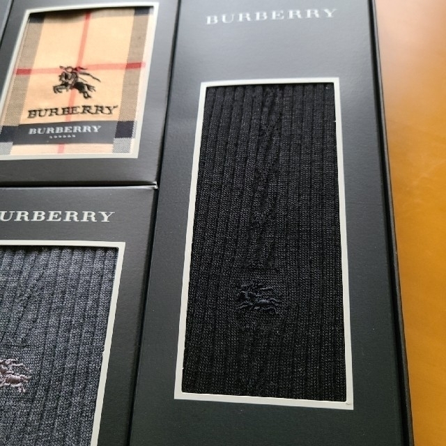 BURBERRY(バーバリー)のBURBERRY　靴下&ハンカチセット メンズのメンズ その他(その他)の商品写真