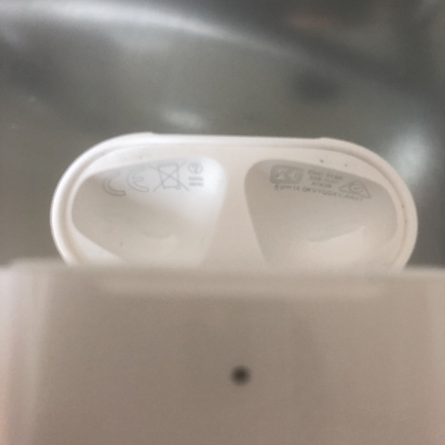 Apple - AirPods（第2世代）ワイヤレス充電ケース付き ケース➕左耳の ...