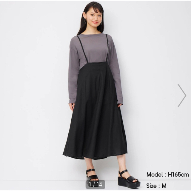 UNIQLO(ユニクロ)のリネンブレンドオープンカラーシャツ　リネンブレンドサスペンダー付きスカートセット レディースのトップス(シャツ/ブラウス(半袖/袖なし))の商品写真