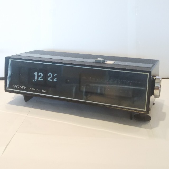 ソニー、デジタルクロックラジオ1968年式、8FC-59、バタバタ時計、作動品。 | フリマアプリ ラクマ